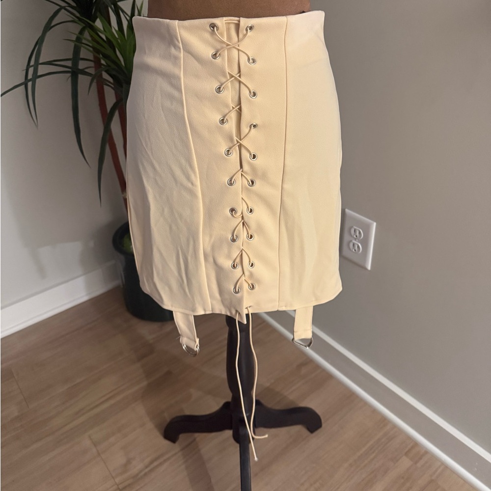 NWT ❤️ missguided lace up detail mini skirt